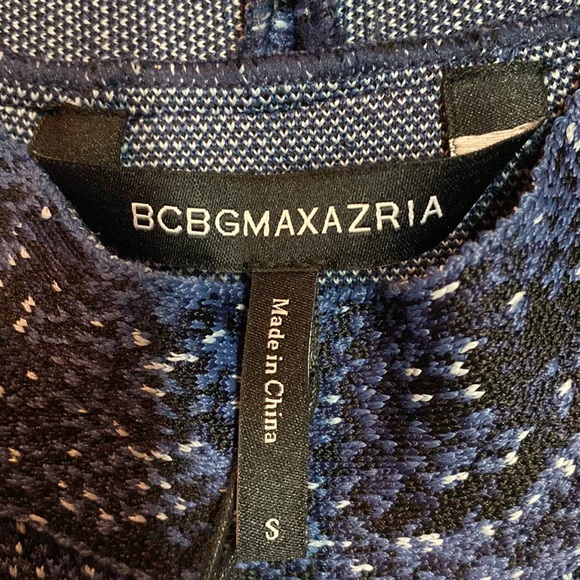BCBGMAXAZRIA Snake Skin Sleeveless Crop Top - Picture 5 of 7